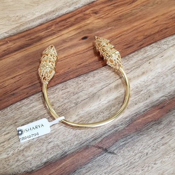 Isharya Filigree Spoke Triple Cone Gold Bracelet - Picture 7 of 13
